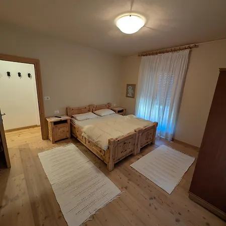 Al Bait De Plata Apartment Piatta